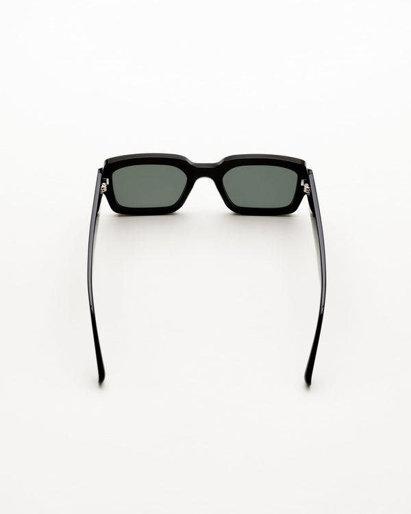 Apollo Black - green solid lens