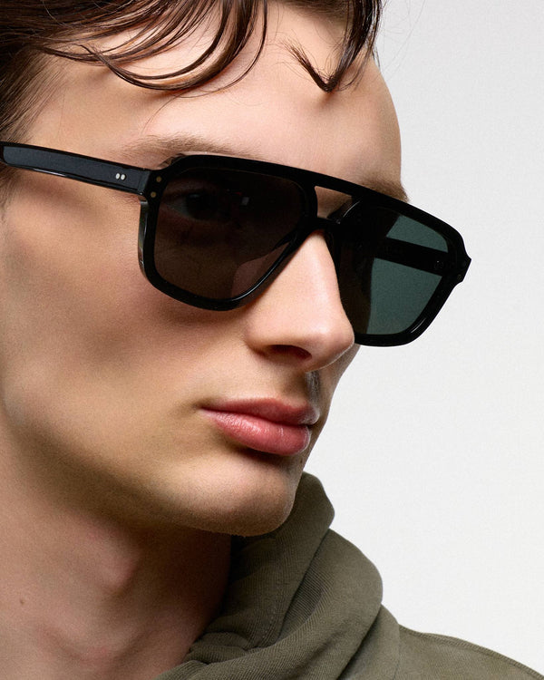 Jet Black - green solid lens