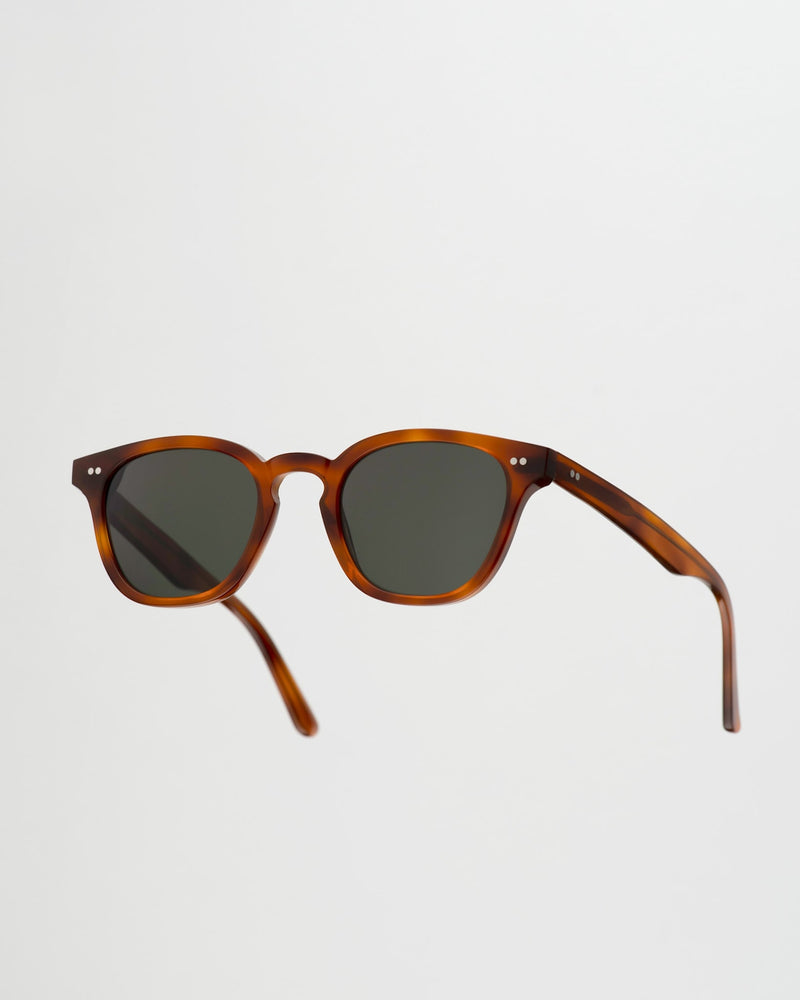 River Amber - green solid lens