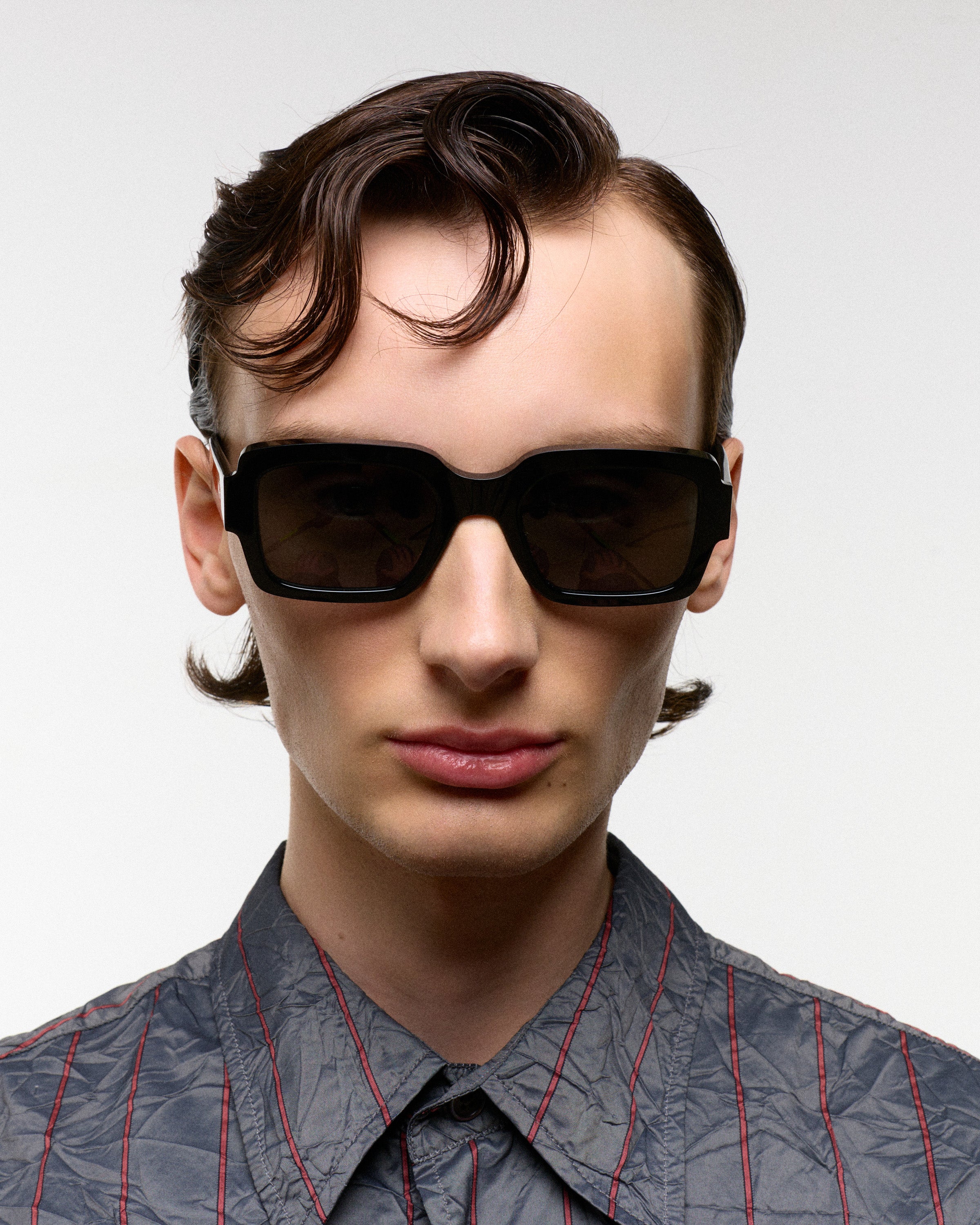 Monokel Eyewear Apollo Black サングラス Apollo Black - brown gradient lens – Monokel Eyewear