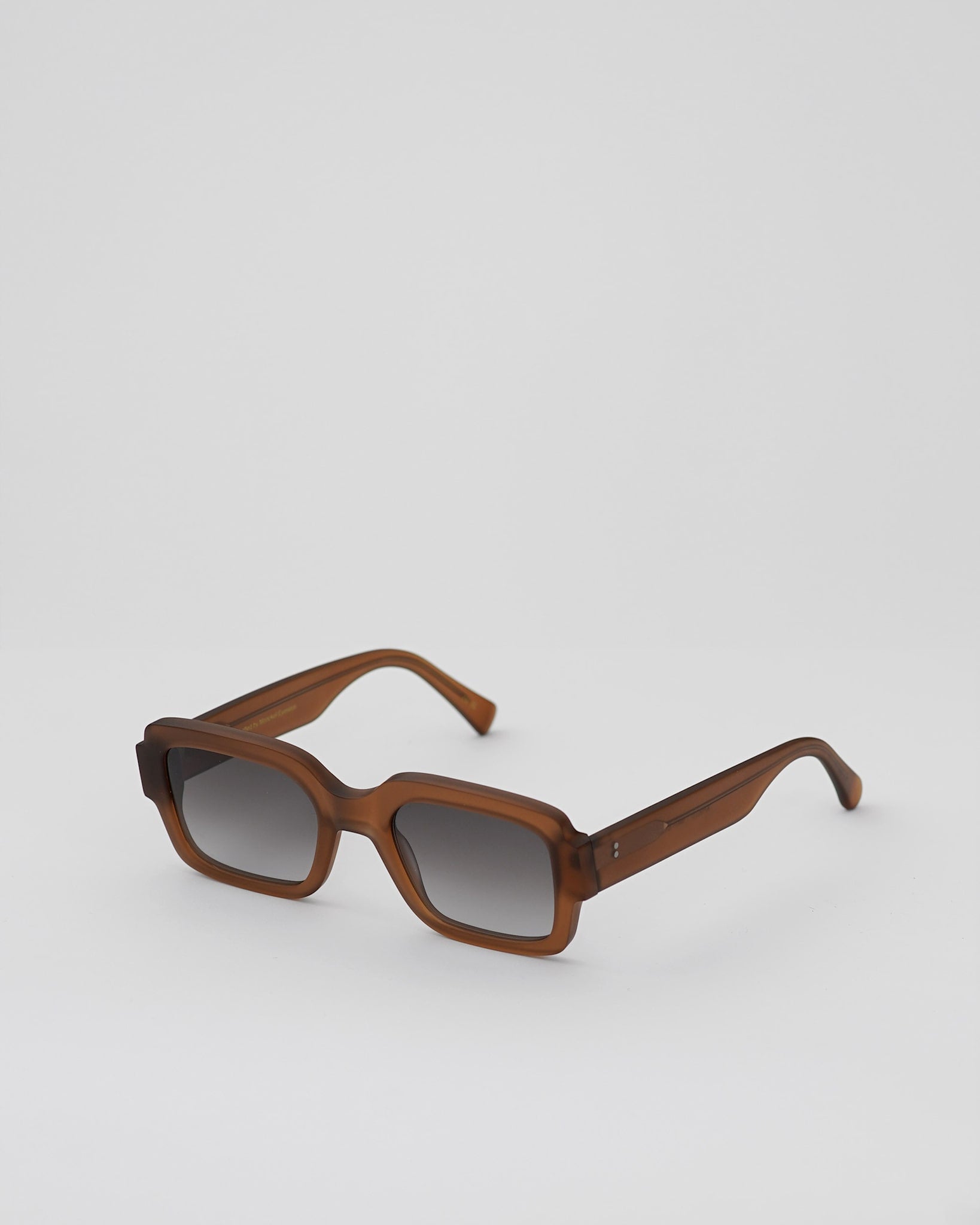 Apollo matt Cola - grey gradient lens