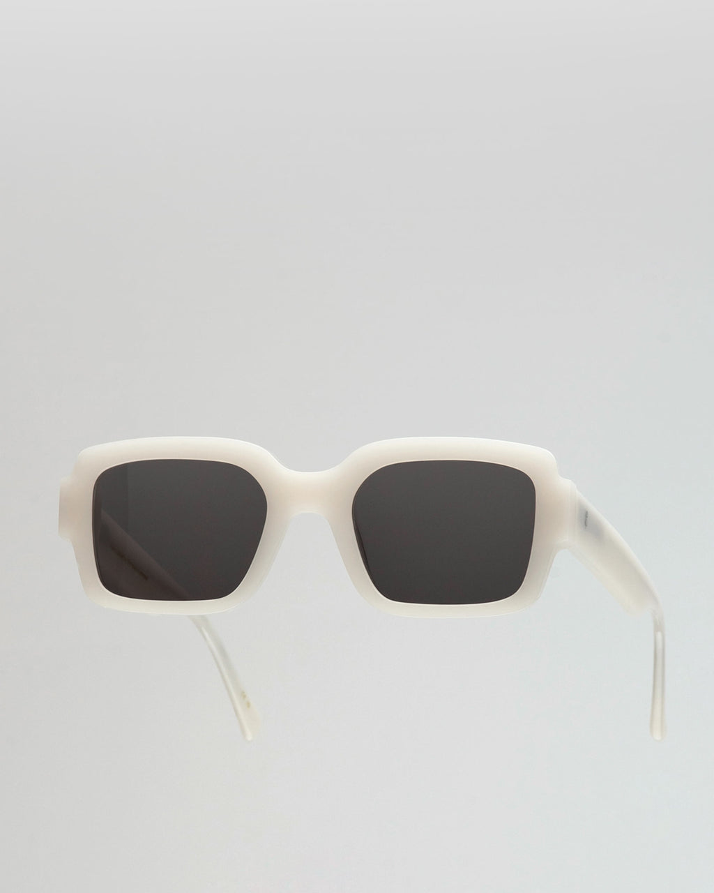 Apollo Pearl - grey solid lens