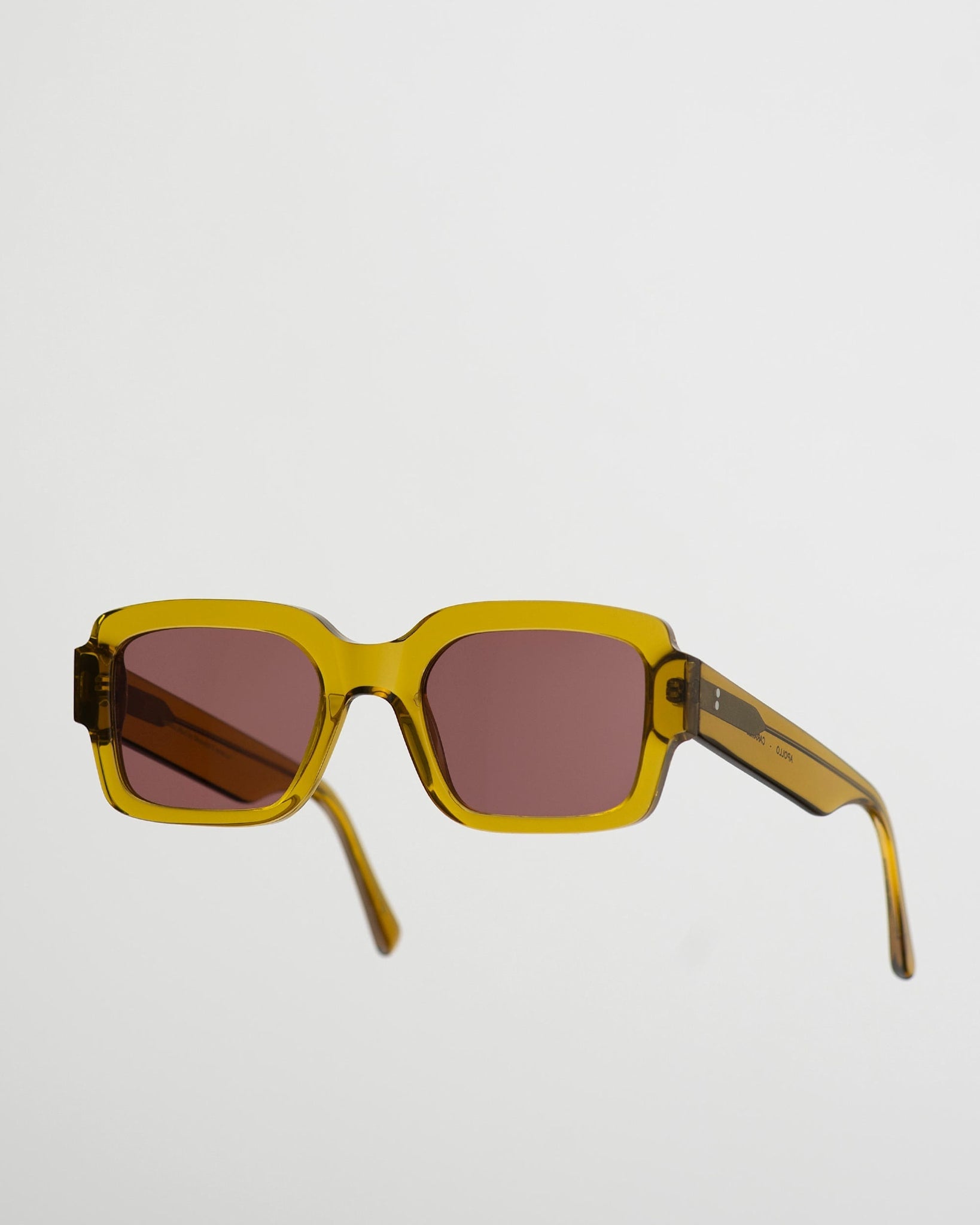 Apollo Caramel - pink solid lens