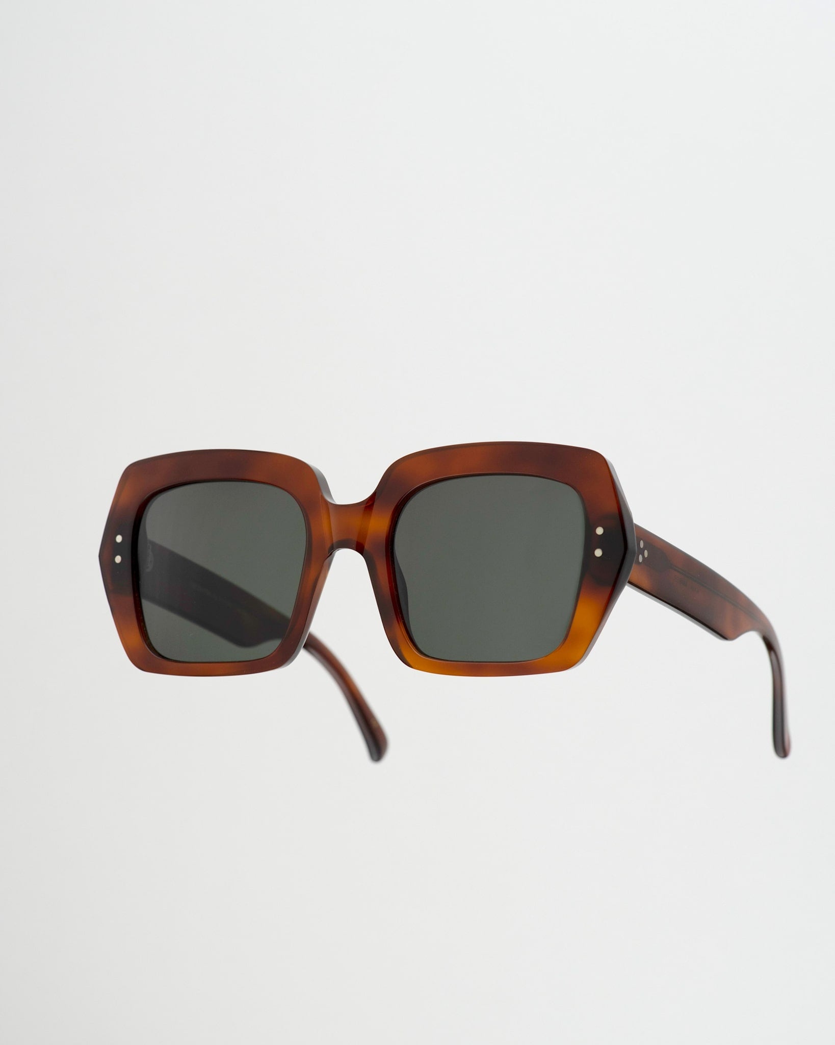 Kaia Amber - green solid lens