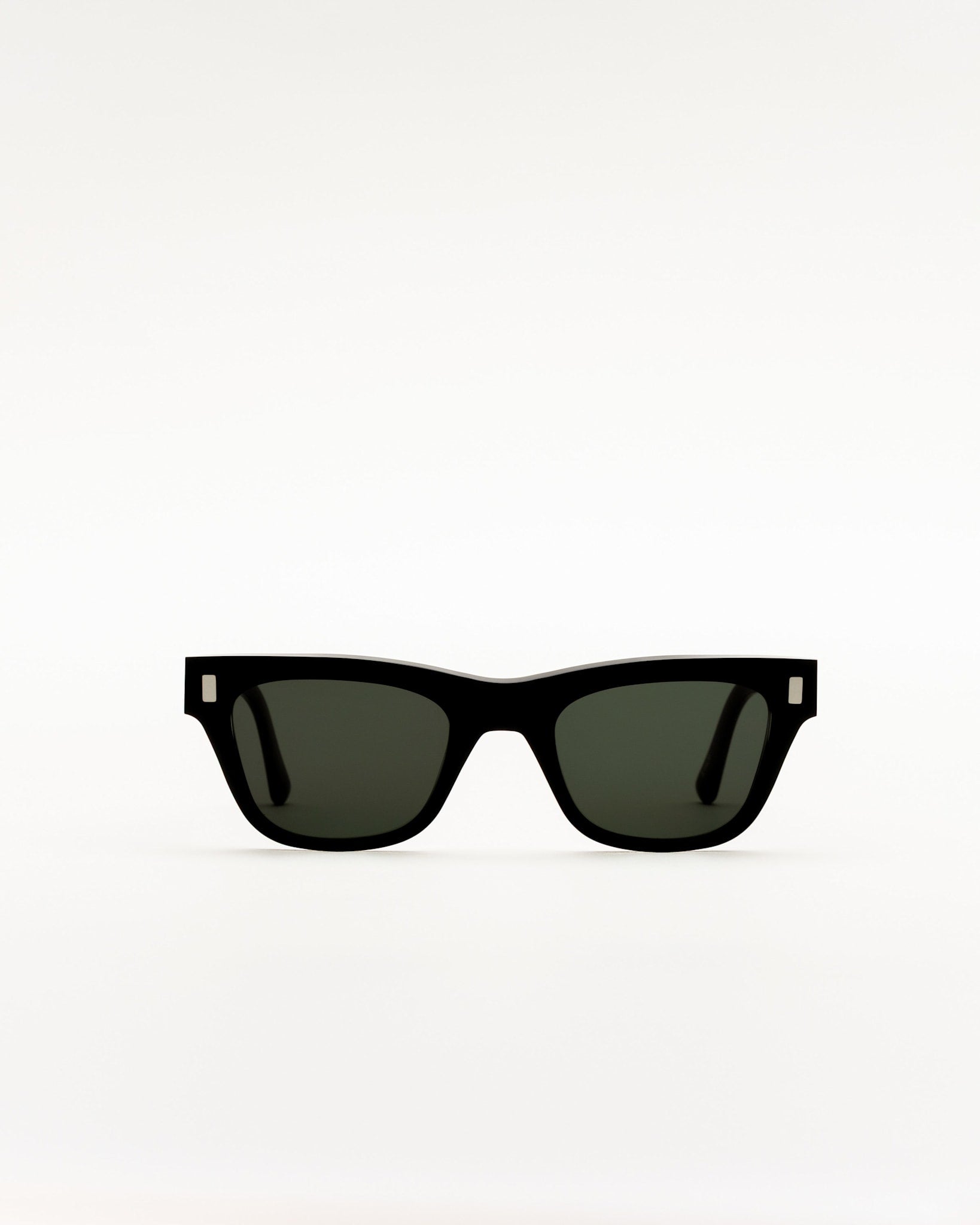 Aki Black - green solid lens – Monokel Eyewear