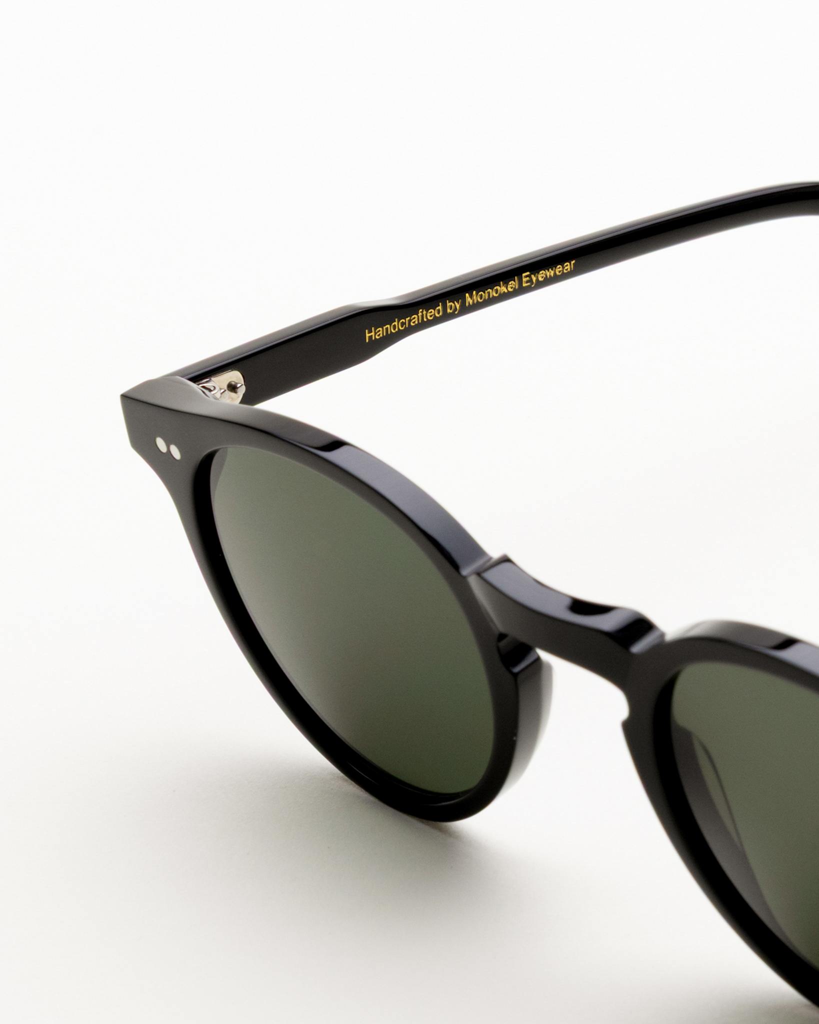 Forest Black - green solid lens – Monokel Eyewear