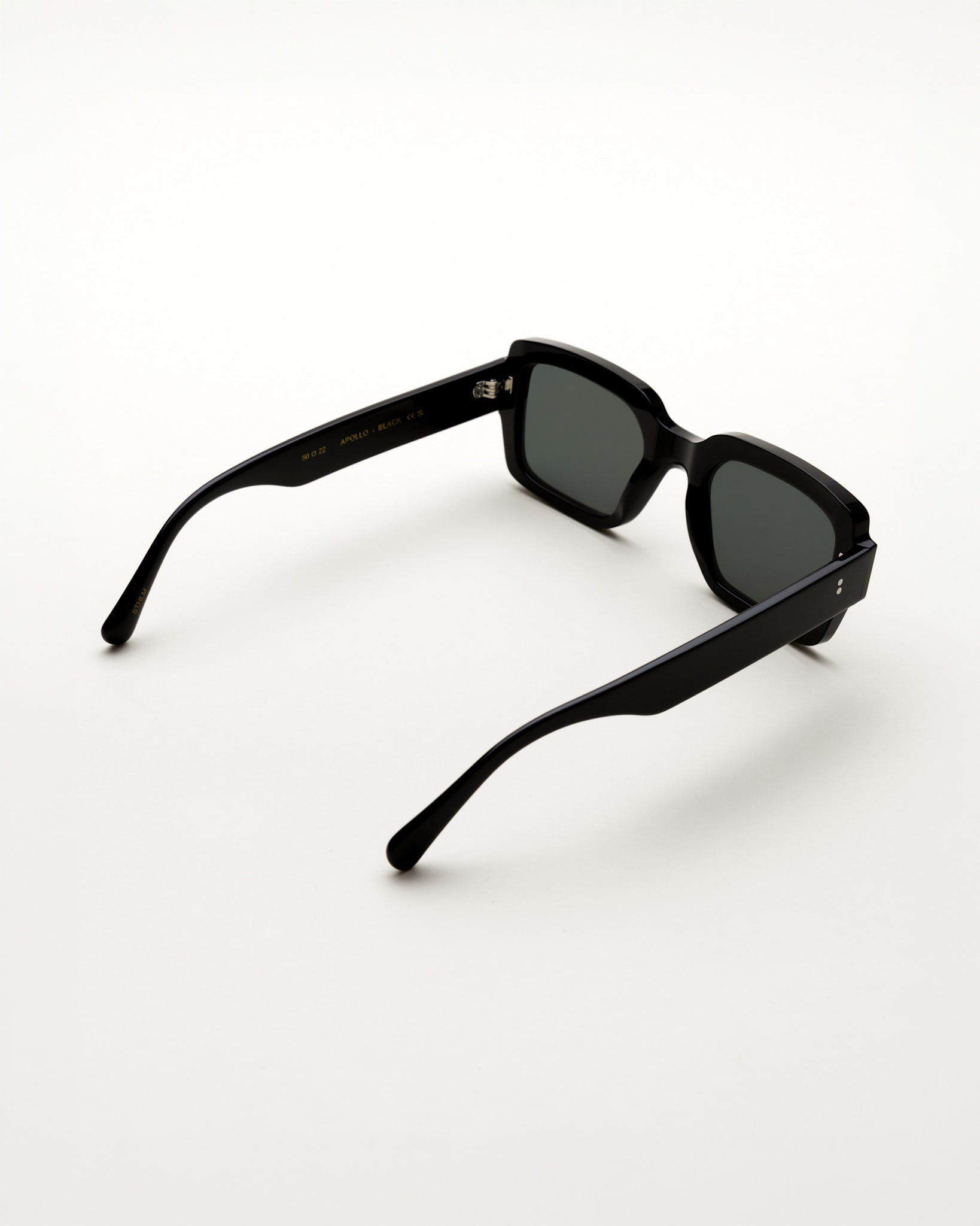 Apollo Black - green solid lens – Monokel Eyewear