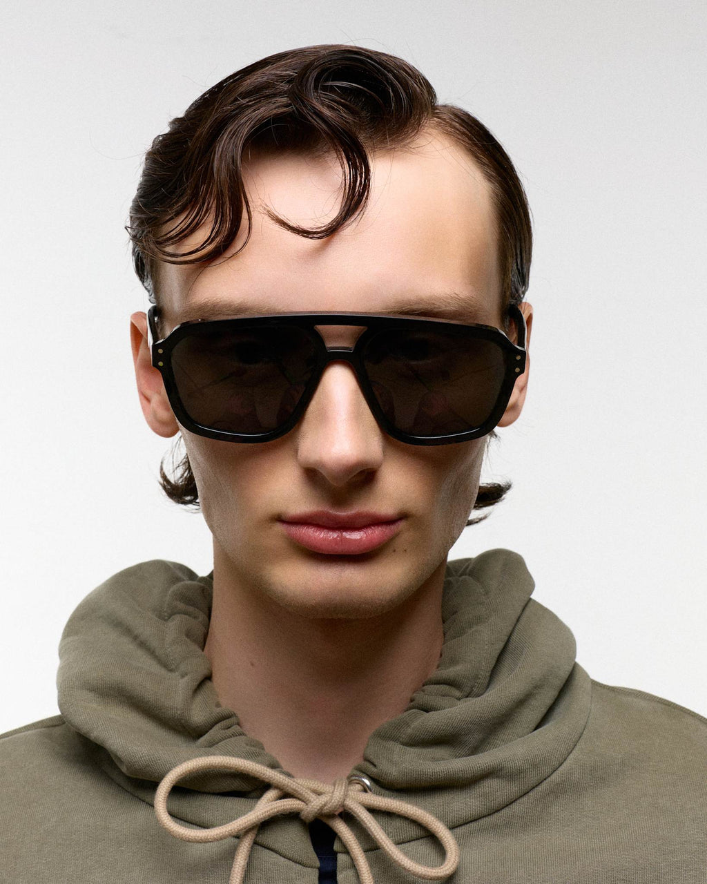 Jet Black - green solid lens