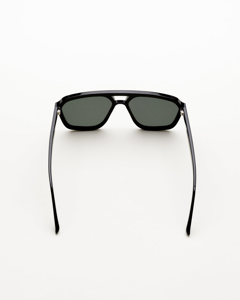 Jet Black - green solid lens