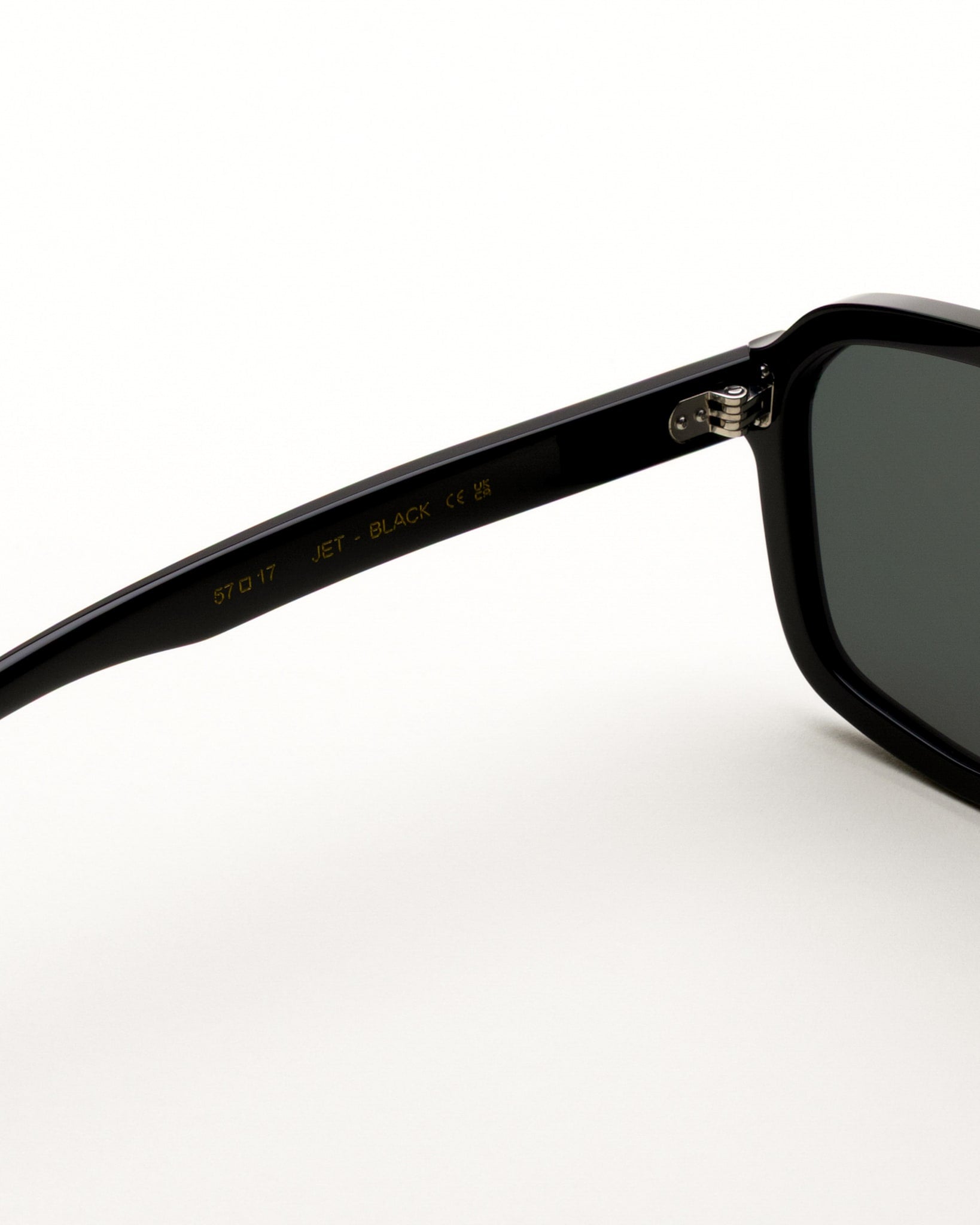 Jet Black - green solid lens