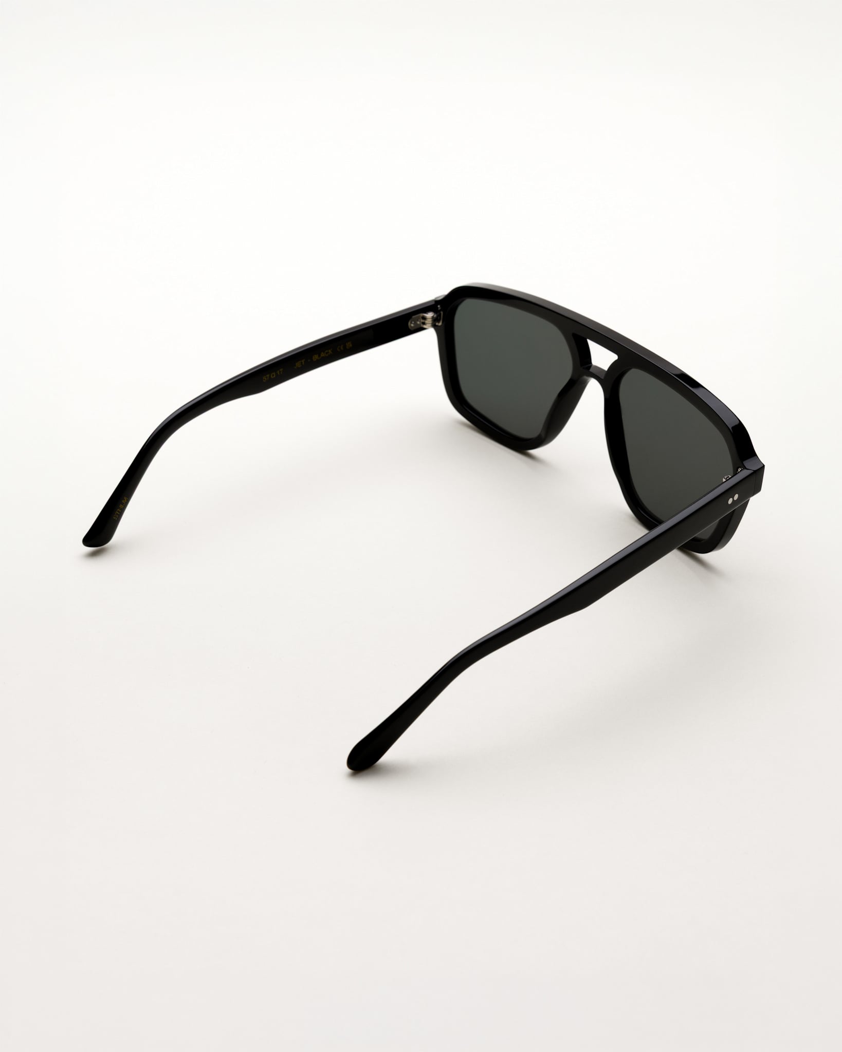 Jet Black - green solid lens