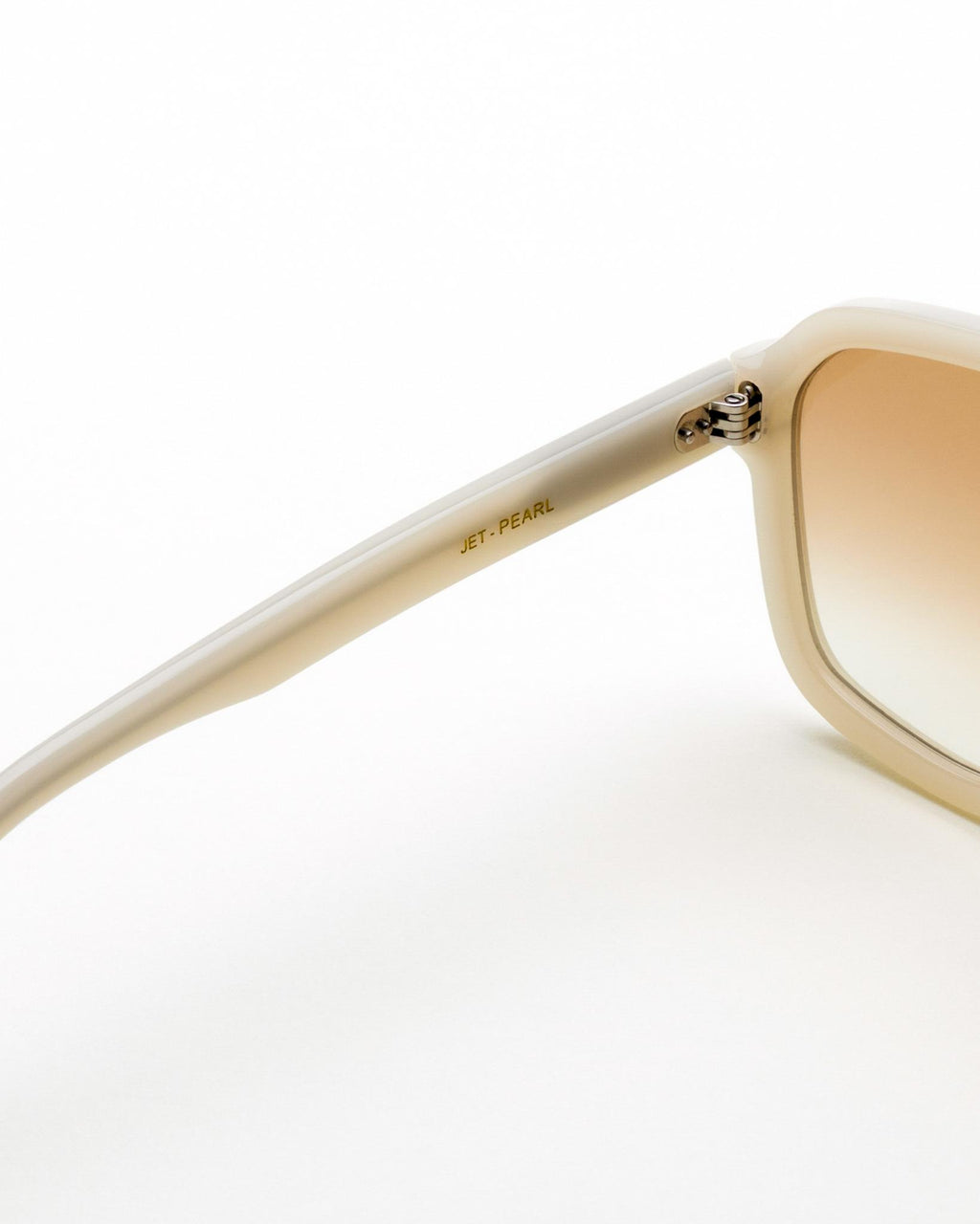 Jet Pearl - brown gradient lens