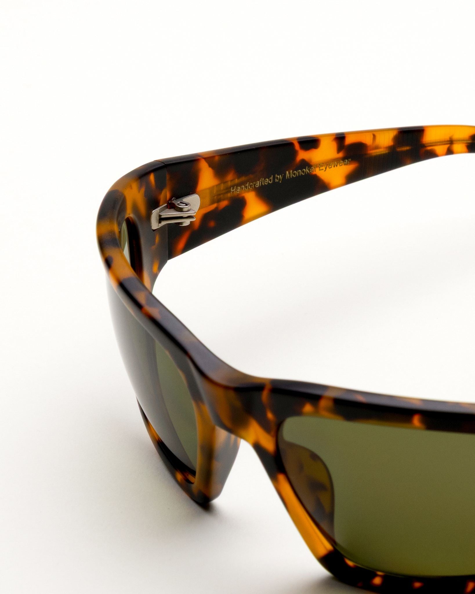 Crow matt Havana - green solid polarized lens – Monokel Eyewear