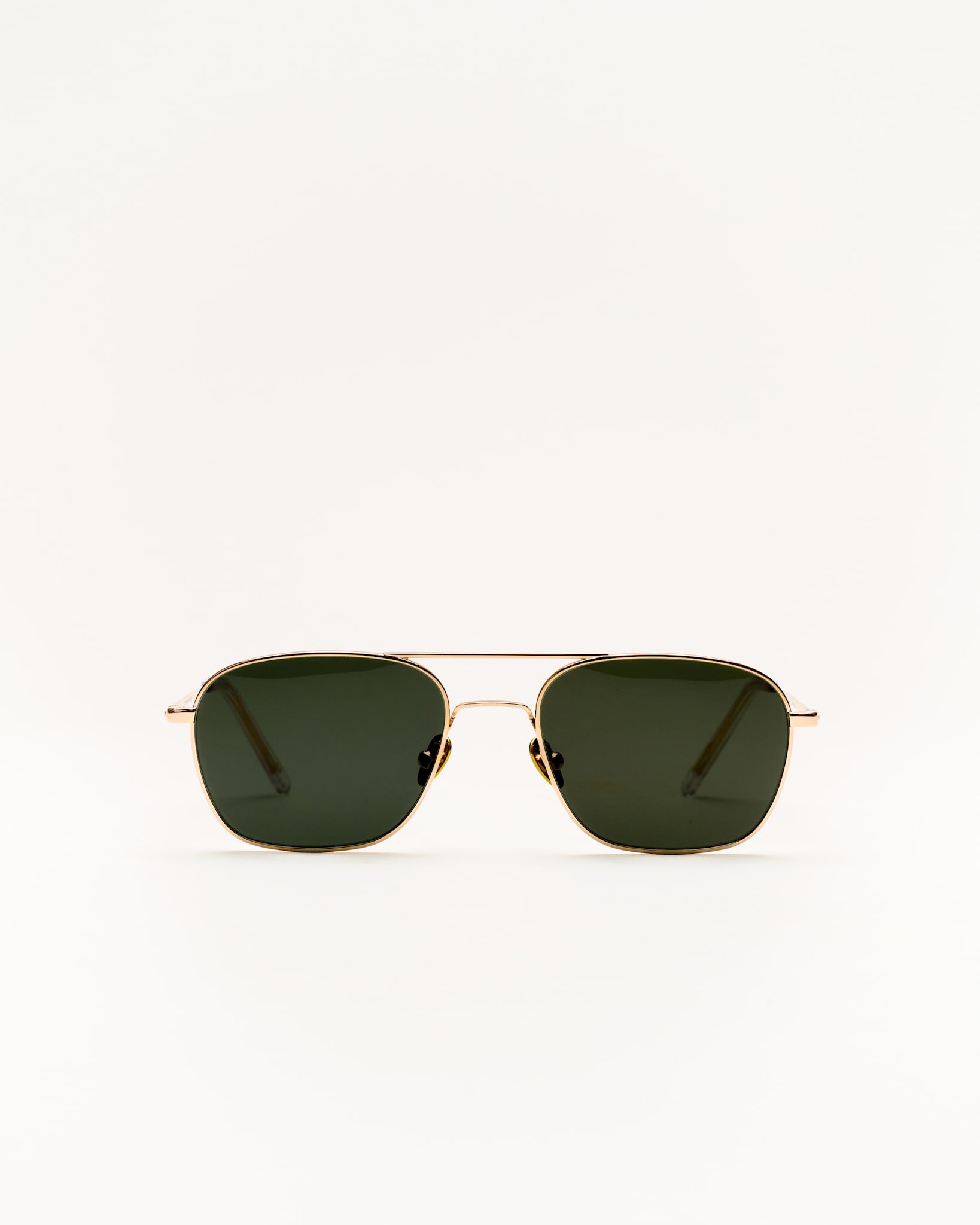 Dion Gold - green solid lens – Monokel Eyewear
