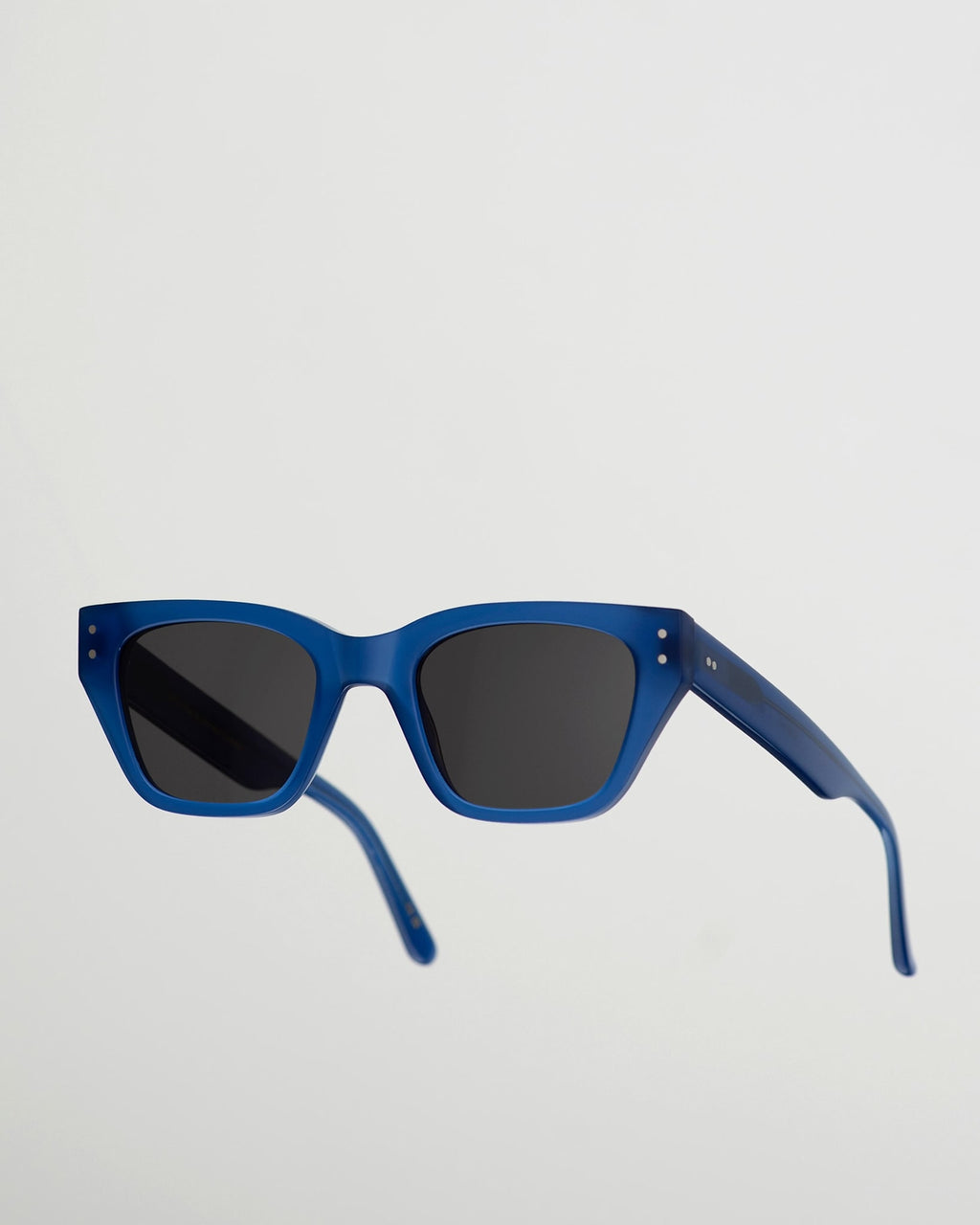 Memphis Blue - grey solid lens
